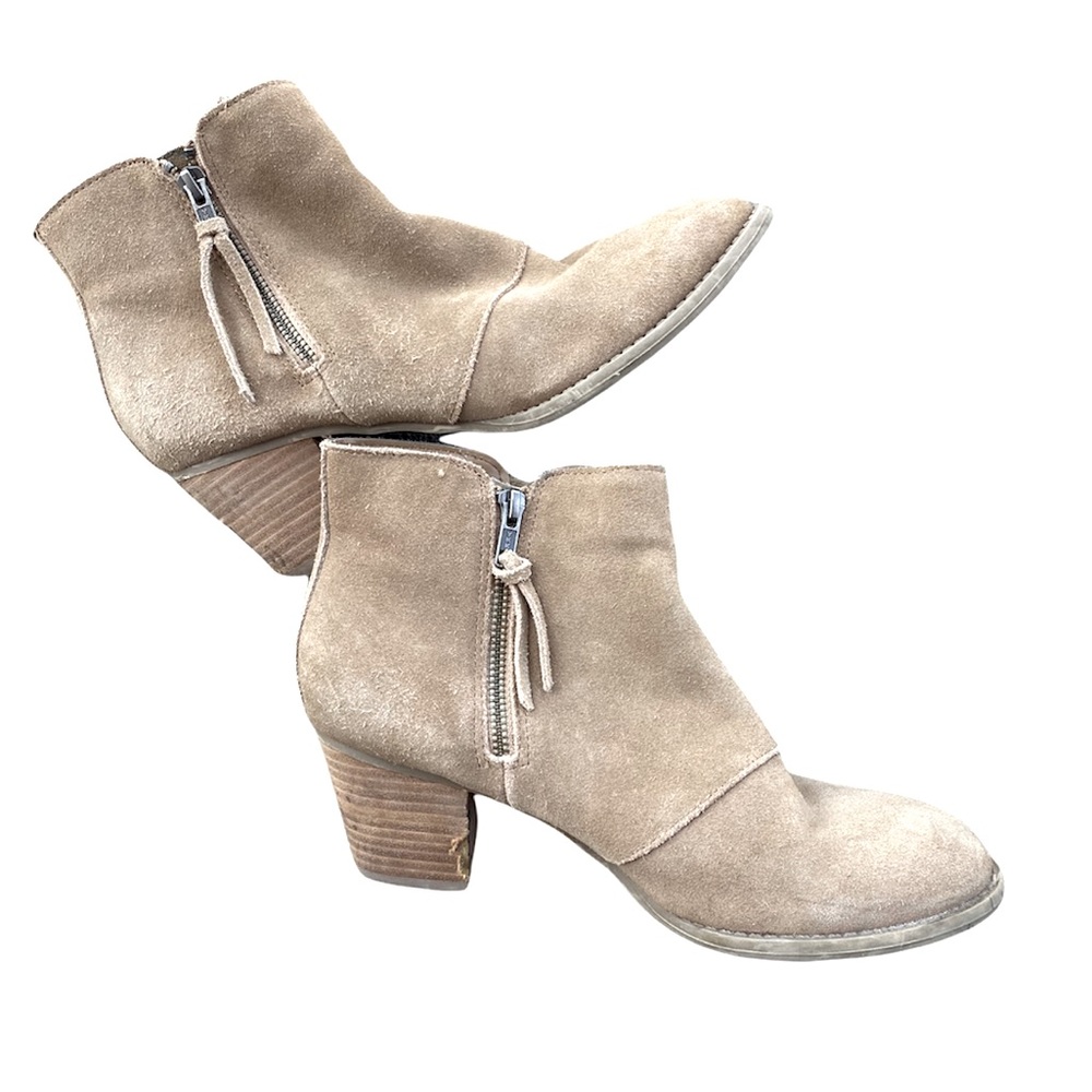 American Eagle Outfitters Suede Booties 10